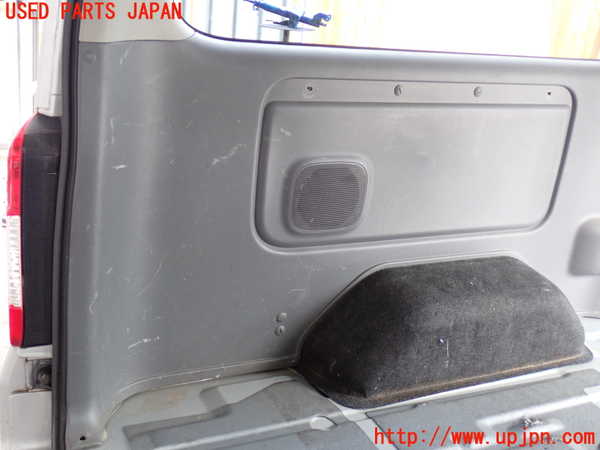 2UPJ-9241457680]NV350 キャラバン バン(VW2E26)左リアピラートリム 中古_4