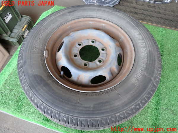 2UPJ-9241459028]NV350 キャラバン バン(VW2E26)タイヤ　ホイール　1本③ 195/80R15 中古_2