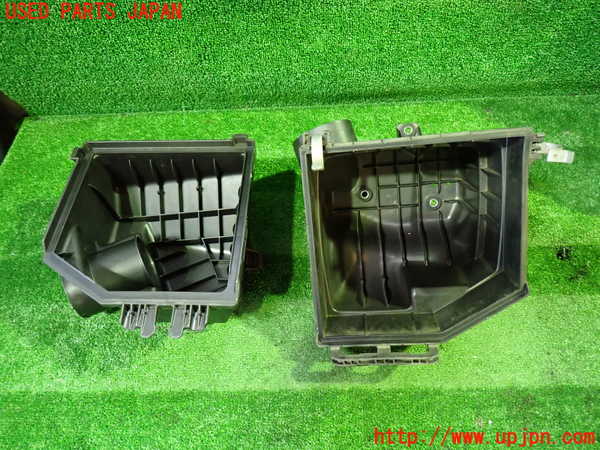 1UPJ-9241462560]ヴェルファイア(AGH30W)エアクリーナーボックス 中古_3