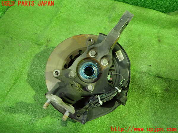 1UPJ-9241464290]ヴェルファイア(AGH30W)右フロントナックルハブ 中古_2
