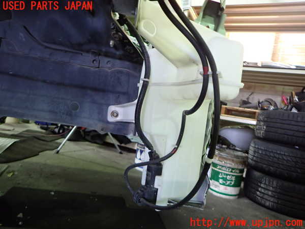 1UPJ-9241466791]ヴェルファイア(AGH30W)ウォッシャータンク1 中古_3