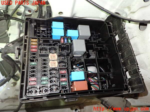 1UPJ-9241466742]ヴェルファイア(AGH30W)ヒューズボックス2 中古_2