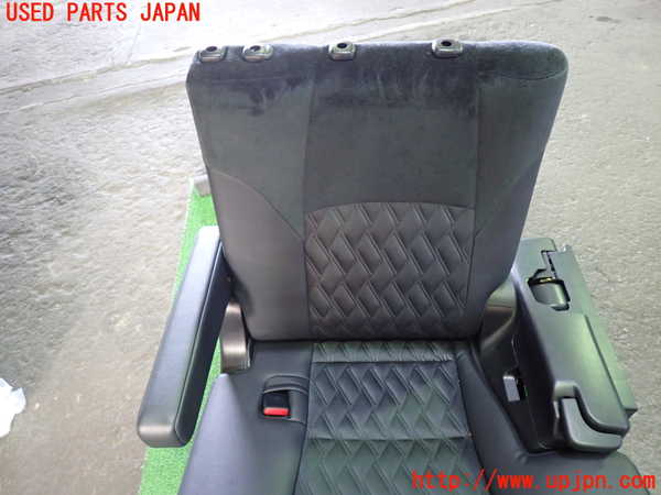 1UPJ-9241467265]ヴェルファイア(AGH30W)左3列目シート 中古_2