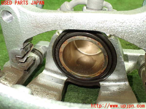1UPJ-9241474080]ロードスター(ND5RE)右フロントキャリパー 中古_4