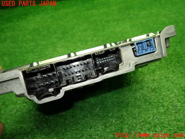1UPJ-9241476525]ロードスター(ND5RE)アンプ 中古_3