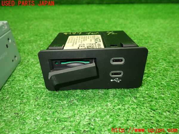 1UPJ-9241476589]ロードスター(ND5RE)カーナビゲーション 中古_3