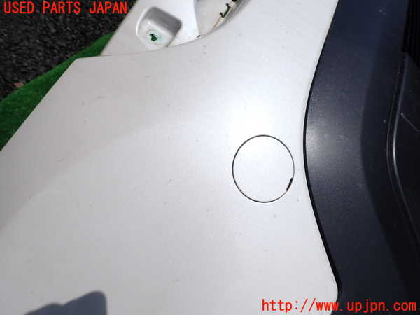 1UPJ-9241481010]エクスプローラー(1FMHK9)フロントバンパー 中古_3