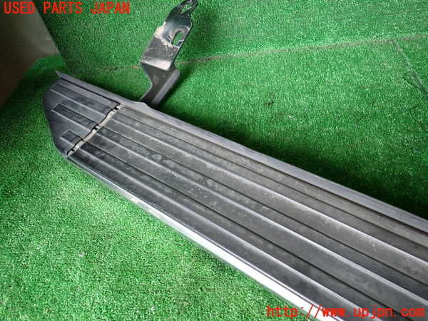 1UPJ-9241481390]エクスプローラー(1FMHK9)右サイドステップ 中古_2