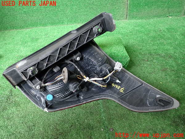 1UPJ-9241481536]エクスプローラー(1FMHK9)左テールランプ 中古_2