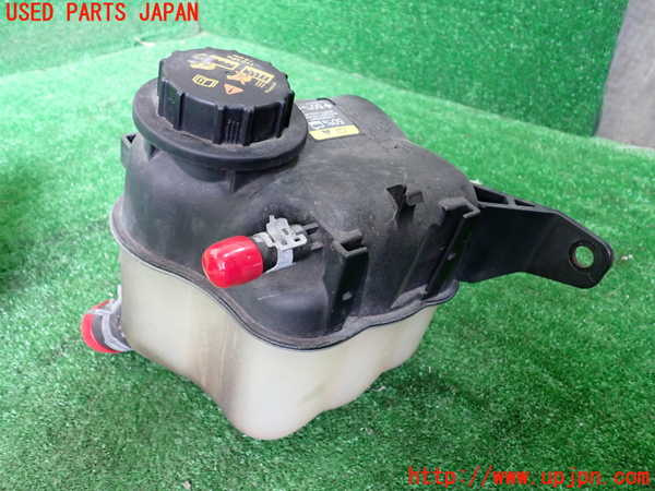 1UPJ-9241482410]エクスプローラー(1FMHK9)ラジエータータンク 中古_2