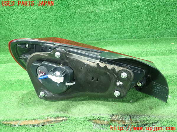1UPJ-9241491530]８６(BRZ)(ZN6)右テールランプ 中古_2