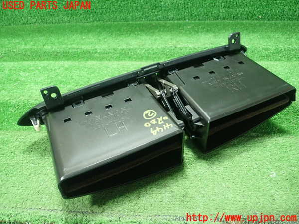 1UPJ-9241497527]８６(BRZ)(ZN6)エアコン吹き出し口2 (真中) 中古_3