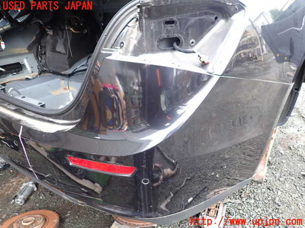 1UPJ-9241501610]マセラティ・ギブリ(MG30B)リアバンパー 中古_3