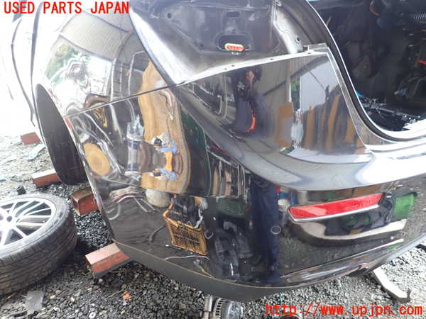 1UPJ-9241501610]マセラティ・ギブリ(MG30B)リアバンパー 中古_4