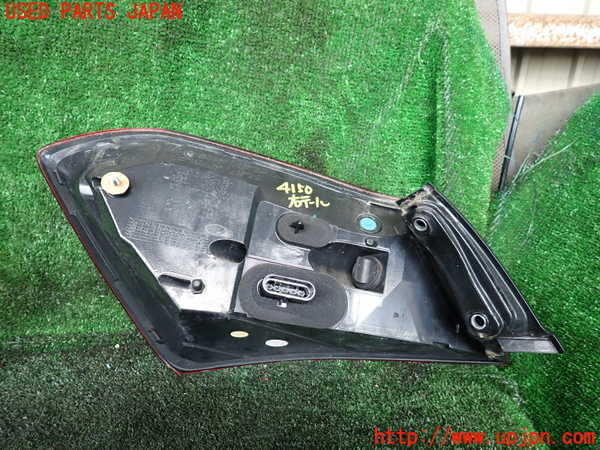 1UPJ-9241501530]マセラティ・ギブリ(MG30B)右テールランプ 中古_2