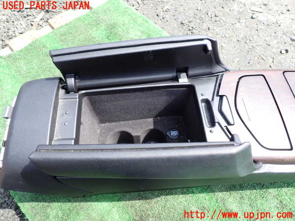 1UPJ-9241507540]マセラティ・ギブリ(MG30B)センターコンソール 中古_3