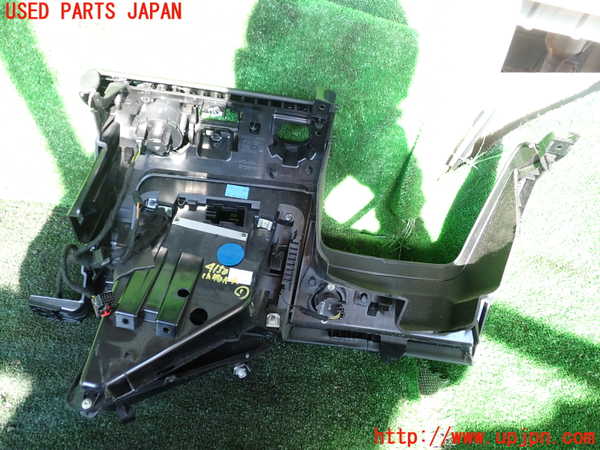 1UPJ-9241507841]マセラティ・ギブリ(MG30B)小物入れ1 中古_3