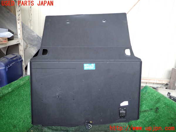 1UPJ-9241507771]マセラティ・ギブリ(MG30B)ラゲッジトレイ1 中古_2
