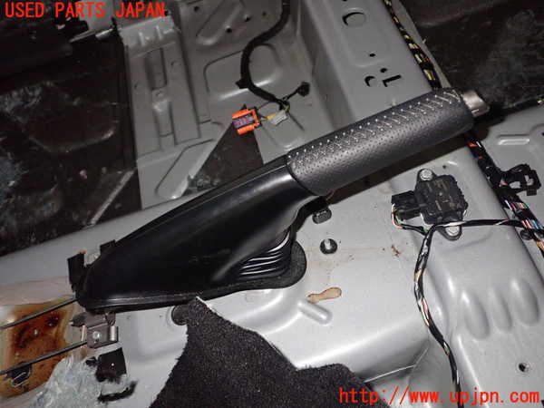 1UPJ-9241517550]アバルト・595(31214T)サイドブレーキレバー 中古_2