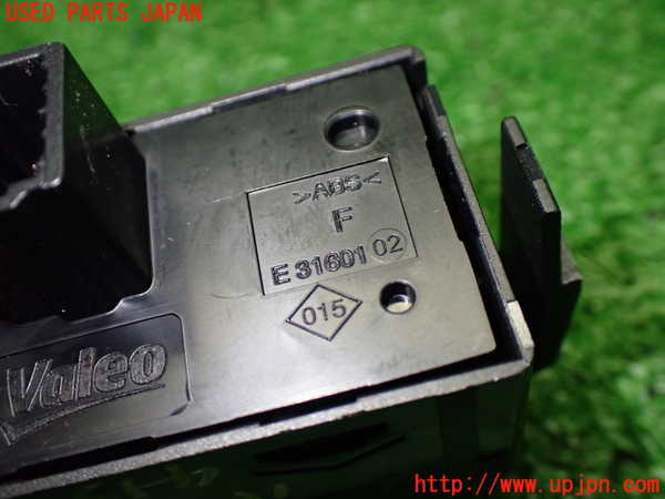 1UPJ-9241526290]ルノー・トゥインゴ(AHH4B)ハザードスイッチ 中古_3