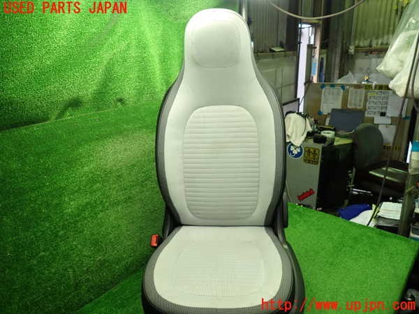 1UPJ-9241527065]ルノー・トゥインゴ(AHH4B)助手席シート 中古_4