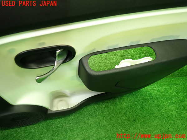 1UPJ-9241521234]ルノー・トゥインゴ(AHH4B)右前ドア内張り 中古_2