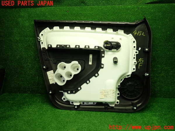 1UPJ-9241521234]ルノー・トゥインゴ(AHH4B)右前ドア内張り 中古_4