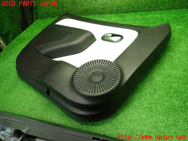 1UPJ-9241521264]ルノー・トゥインゴ(AHH4B)左前ドア内張り 中古_3