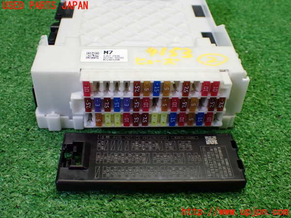 1UPJ-9241536742]カローラ クロス ハイブリッド(ZVG13)ヒューズボックス2 中古_3