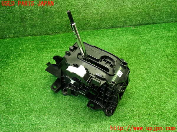 1UPJ-9241537555]カローラ クロス ハイブリッド(ZVG13)ATシフトレバー 中古_2