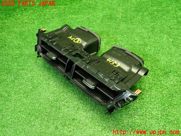 1UPJ-9241537528]カローラ クロス ハイブリッド(ZVG13)エアコン吹き出し口3 (真中) 中古_2