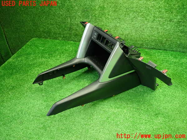 1UPJ-9241537549]カローラ クロス ハイブリッド(ZVG13)コンソール 中古_2