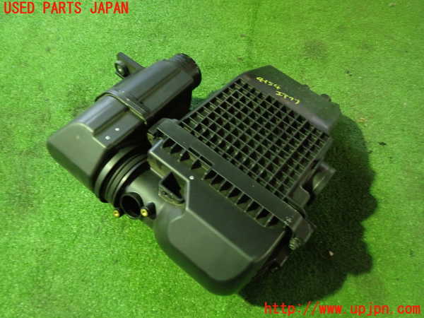 1UPJ-9241542560]シビック ハイブリッド(e：HEV)(FL4)エアクリーナーボックス 中古_3