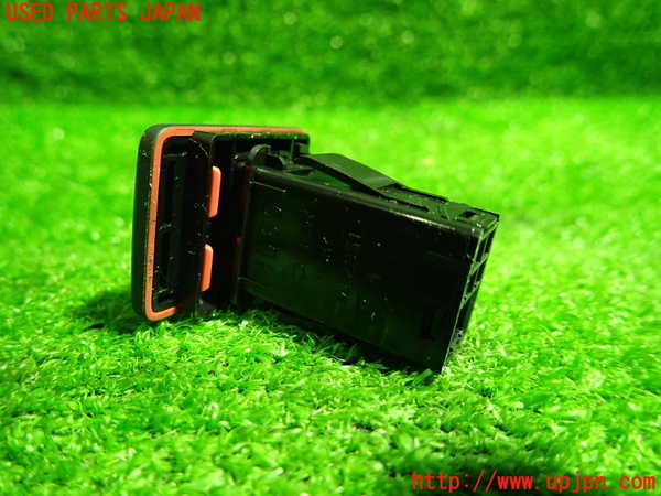 1UPJ-9241546290]シビック ハイブリッド(e：HEV)(FL4)ハザードスイッチ 中古_2