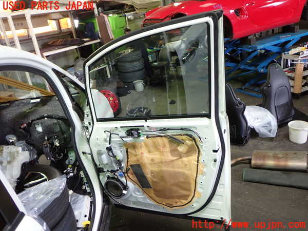 1UPJ-9241551230]ヴォクシー(ノア)(ZRR80W)右前ドア NSG M3O5 中古_5