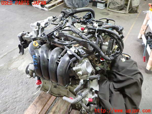1UPJ-9241552010]ヴォクシー(ノア)(ZRR80W)エンジン 3ZR-FAE 中古_2