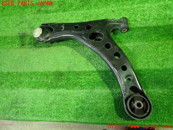 1UPJ-9241555176]ヴォクシー(ノア)(ZRR80W)右フロントロアアーム1 中古_2
