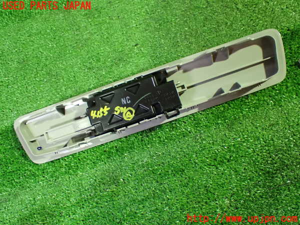 1UPJ-9241556309]ヴォクシー(ノア)(ZRR80W)スイッチ4 (リアエアコン) 中古_2