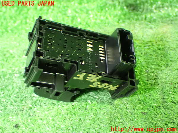 1UPJ-9241556245]ヴォクシー(ノア)(ZRR80W)左前パワーウィンドウスイッチ 中古_2
