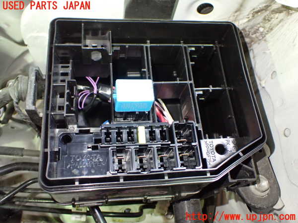1UPJ-9241556742]ヴォクシー(ノア)(ZRR80W)ヒューズボックス2 中古_2