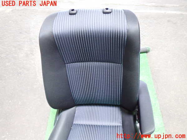 1UPJ-9241557035]ヴォクシー(ノア)(ZRR80W)運転席シート 中古_3