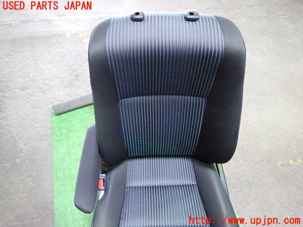 1UPJ-9241557065]ヴォクシー(ノア)(ZRR80W)助手席シート 中古_3
