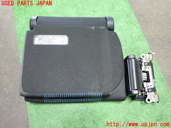 1UPJ-9241557265]ヴォクシー(ノア)(ZRR80W)左3列目シート 中古_4