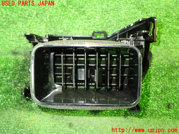 1UPJ-9241557527]ヴォクシー(ノア)(ZRR80W)エアコン吹き出し口2 (左) 中古_2