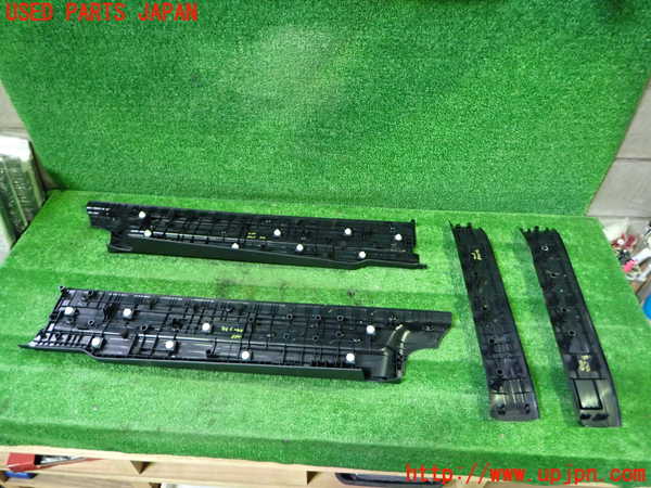 1UPJ-9241557740]ヴォクシー(ノア)(ZRR80W)スカッフプレート 中古_2