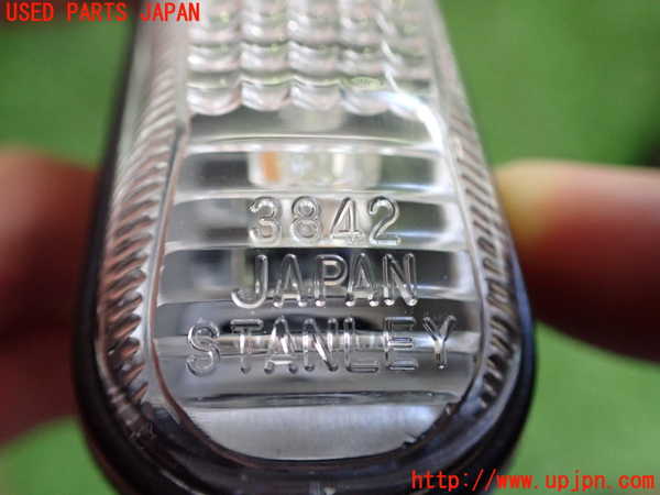 2UPJ-9241561160]S2000(AP2)右ウィンカーレンズ 中古 【ジャンク品】_4