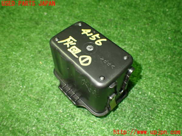 2UPJ-9241567821]S2000(AP2)灰皿1 中古_3
