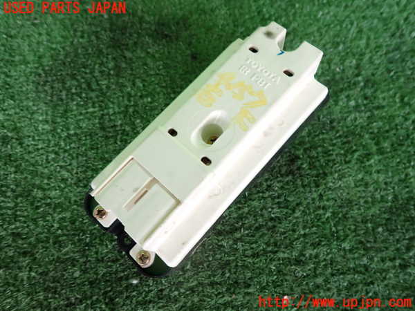 2UPJ-9241576240]ソアラ(JZZ31)右前パワーウィンドウスイッチ 中古_2