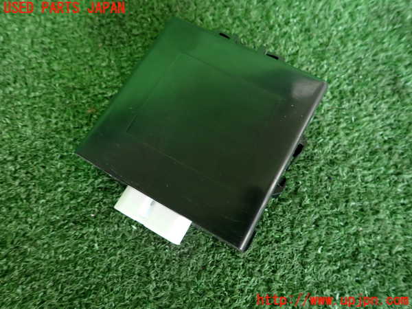 2UPJ-9241576148]ソアラ(JZZ31)コンピューター3 中古 (RECEIVER DOOR CONTROL)_2