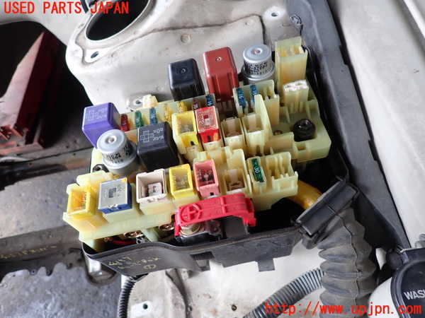 2UPJ-9241576741]ソアラ(JZZ31)ヒューズボックス1 中古 (エンジンルーム 助手席側)_2